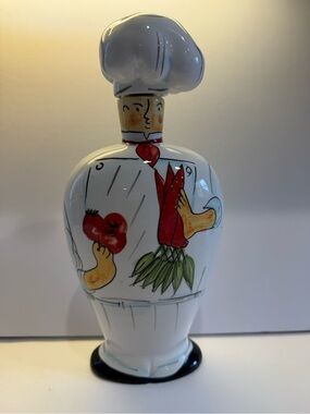 CERAMIC CHEF BOTTLE DECANTER OIL/VINEGAR DISPENSER COLLECTABLE HOLDS 3 CUPS